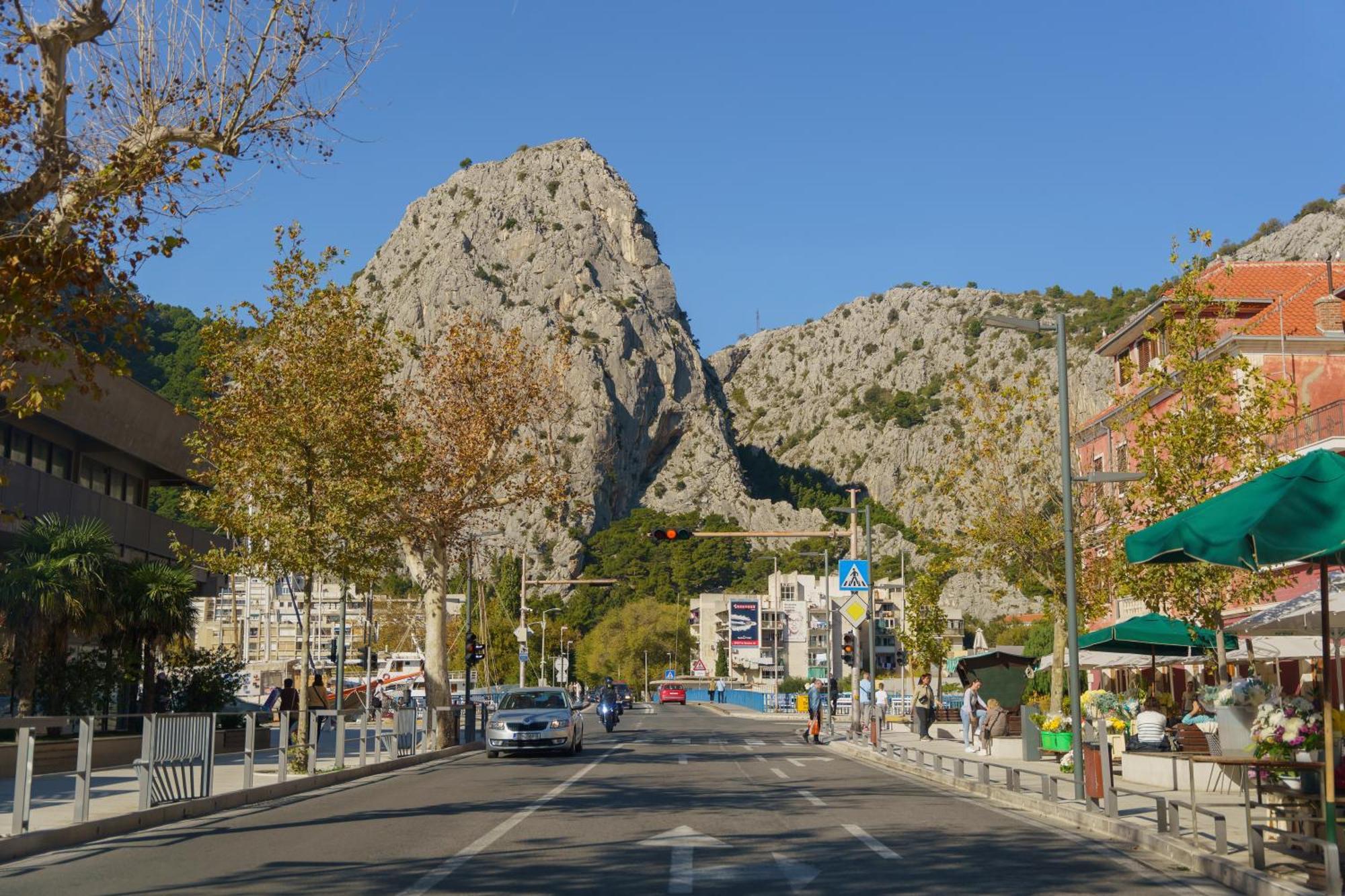 Sunny Apartment Omiš Exteriér fotografie